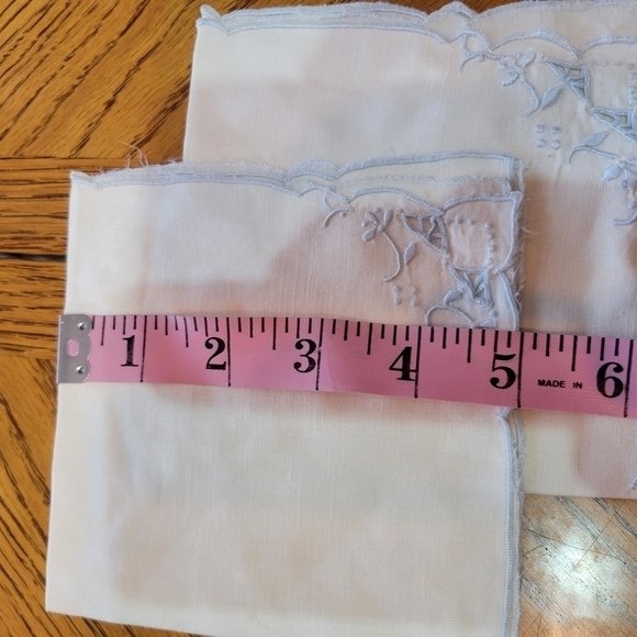 Bundle of Miscellaneous Handmade Embroidered Hankies/Napkins - Picture 2 of 6